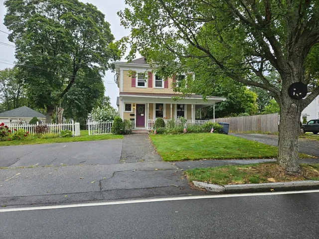 $2,600 | 37 High Street, Unit 2, Andover, MA 01810