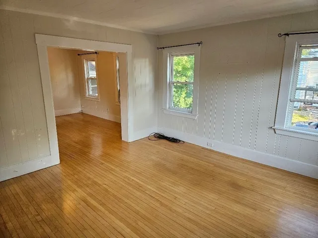 $2,600 | 37 High Street, Unit 2, Andover, MA 01810