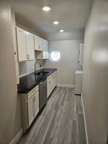 $2,600 | 37 High Street, Unit 2, Andover, MA 01810