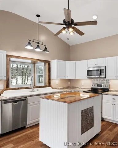 $249,900 | 5453 East McCarthy Knob Road, New Albany, IN 47150