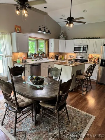 $249,900 | 5453 East McCarthy Knob Road, New Albany, IN 47150