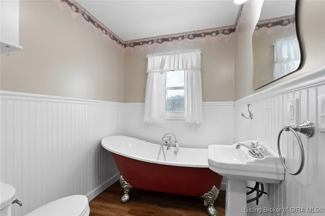 $249,900 | 5453 East McCarthy Knob Road, New Albany, IN 47150