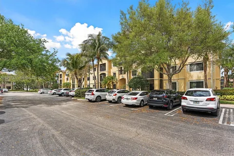 $355,000 | 2725 Anzio Court, Unit 307, Palm Beach Gardens, FL 33410