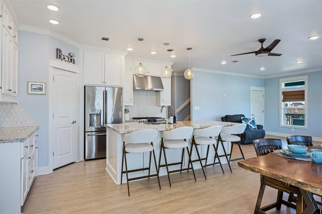 $750,000 | 1759 Redfish Ln Port, Port Bolivar, TX 77650