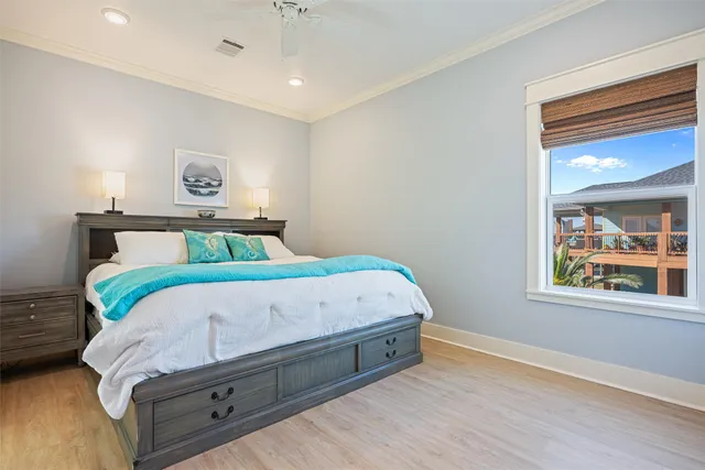 $750,000 | 1759 Redfish Ln Port, Port Bolivar, TX 77650