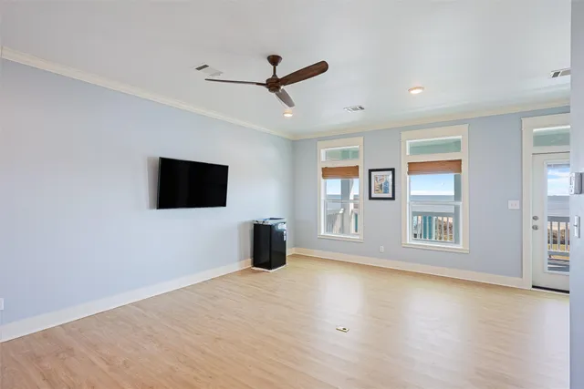 $750,000 | 1759 Redfish Ln Port, Port Bolivar, TX 77650