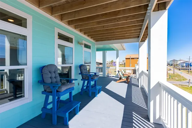 $750,000 | 1759 Redfish Ln Port, Port Bolivar, TX 77650