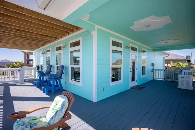 $750,000 | 1759 Redfish Ln Port, Port Bolivar, TX 77650