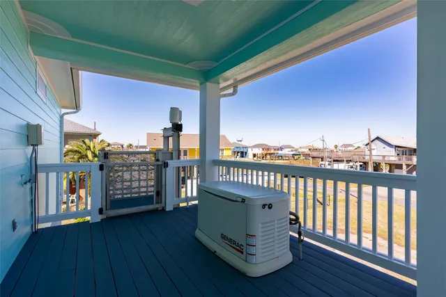 $750,000 | 1759 Redfish Ln Port, Port Bolivar, TX 77650