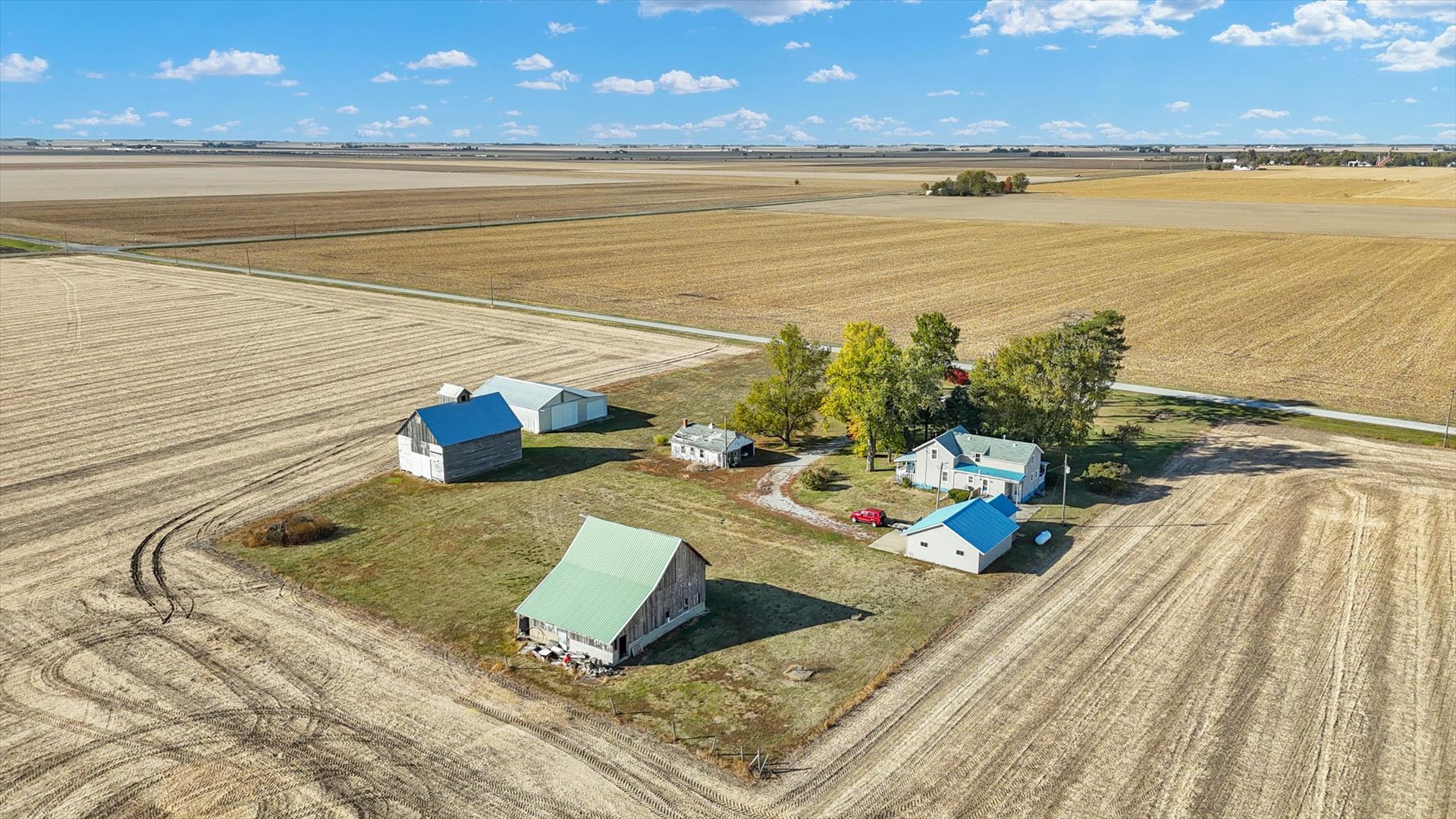 23 County Road 300 North Ivesdale, IL 61851 - Photo 11 of 45 a view of a ocean view
