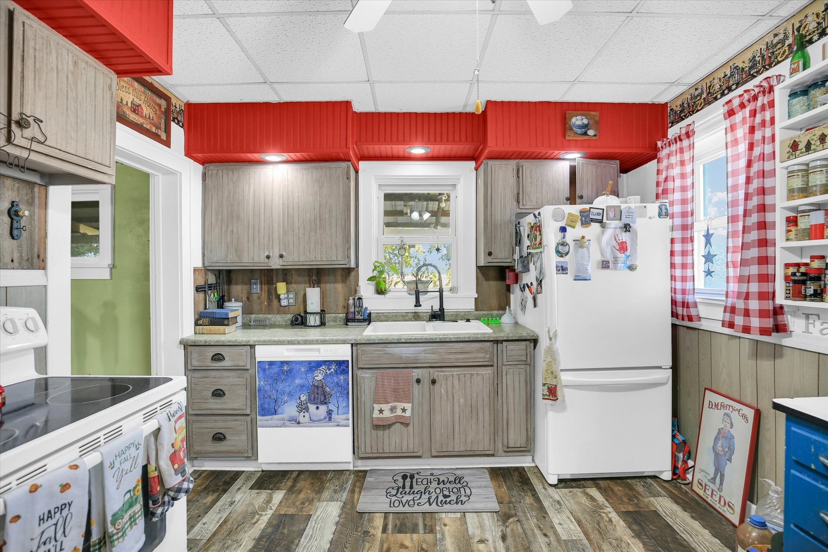 23 County Road 300 North Ivesdale, IL 61851 - Photo 30 of 45 a kitchen with stainless steel appliances granite countertop a refrigerator and a stove