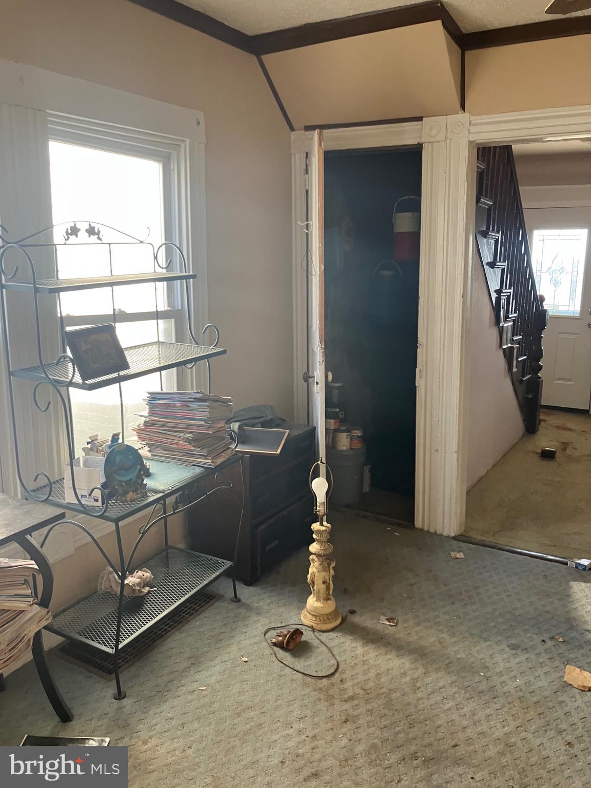 805 East B Street Brunswick, MD 21716 - Photo 10 of 31 a room with gym equipment