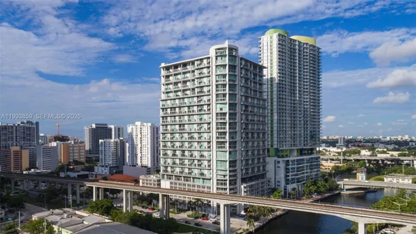 $2,375 | 690 Southwest 1st Court, Unit 1128, Miami, FL 33130