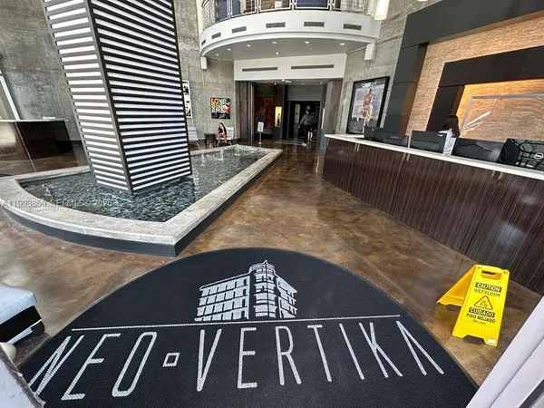 $2,375 | 690 Southwest 1st Court, Unit 1128, Miami, FL 33130