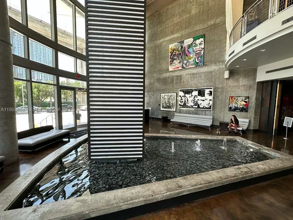 $2,375 | 690 Southwest 1st Court, Unit 1128, Miami, FL 33130