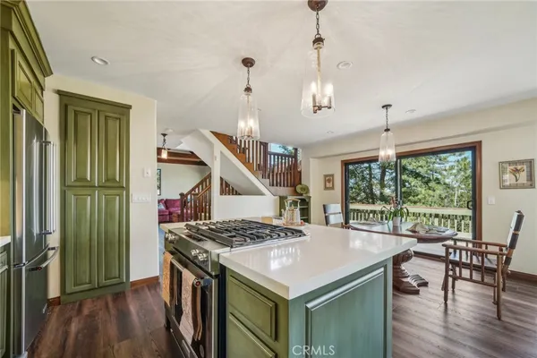 $699,000 | 551 Raccoon Lane, Lake Arrowhead, CA 92352
