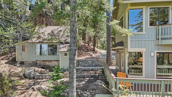 $699,000 | 551 Raccoon Lane, Lake Arrowhead, CA 92352