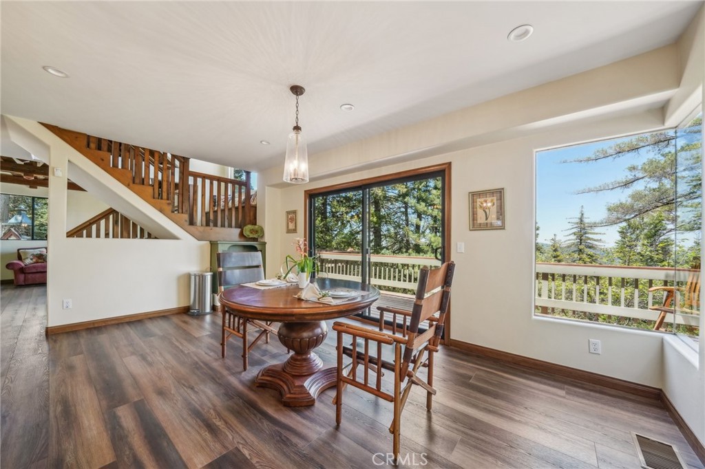 551 Raccoon Lane Lake Arrowhead, CA 92352 - Photo 7 of 43