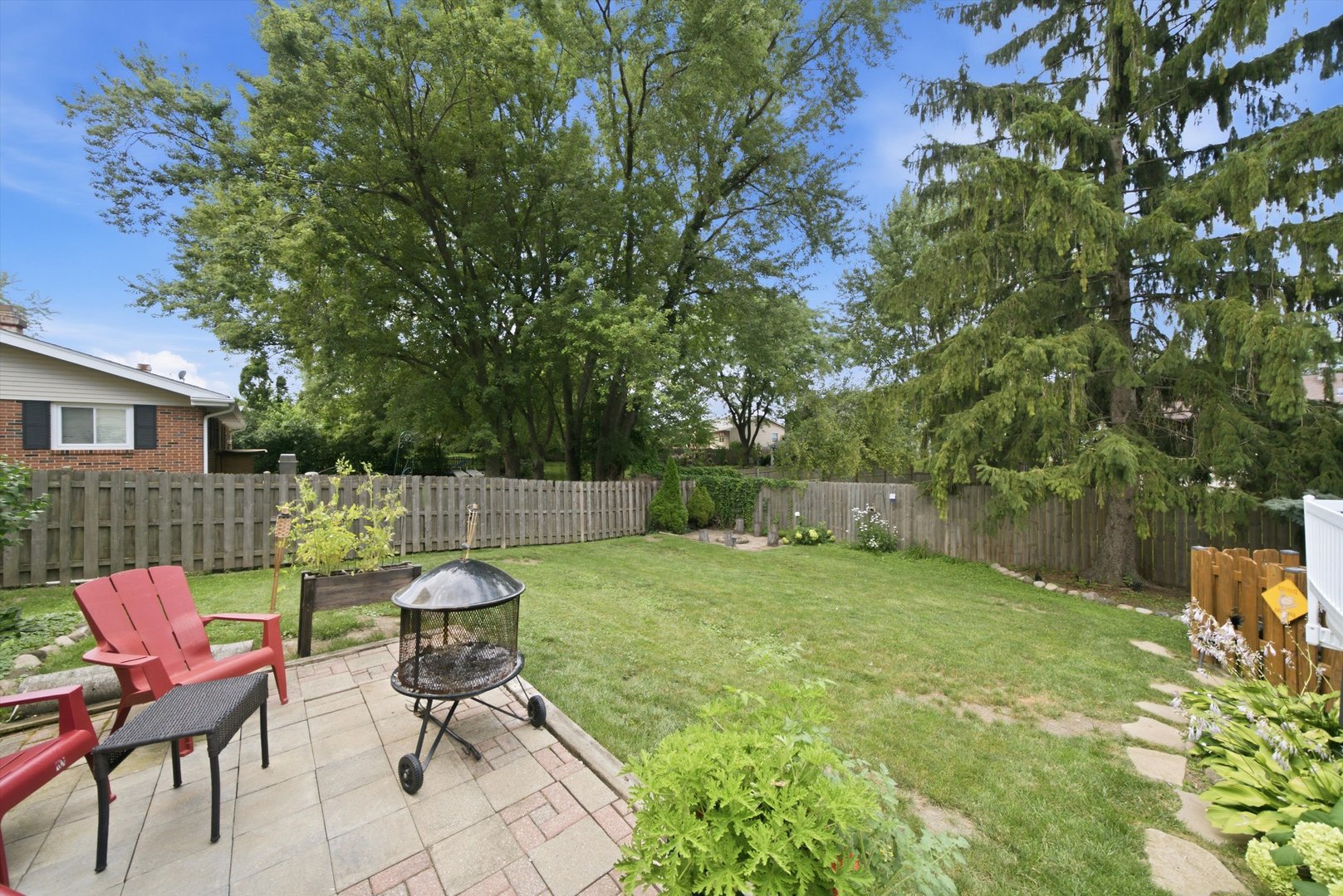 2320 Beck Road Lindenhurst, IL 60046 - Photo 33 of 35 Gallery Image 33