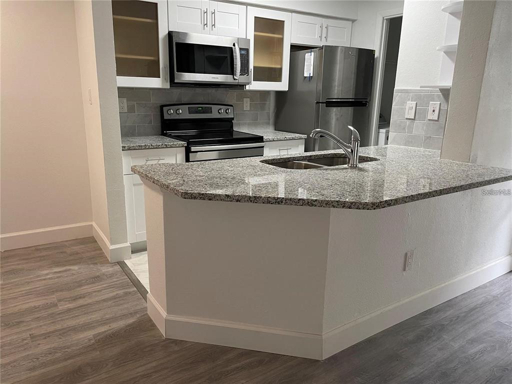 236 Afton Square, Unit 305 Altamonte Springs, FL 32714 - Photo 4 of 16