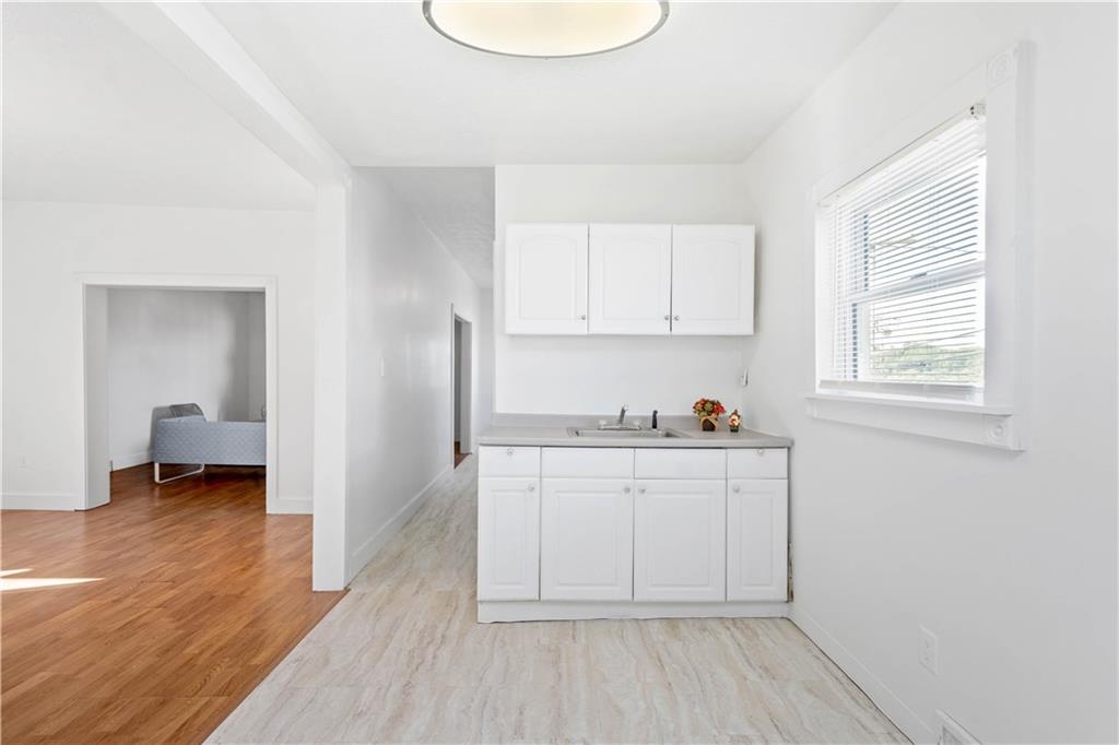 398 Elm Road Ambridge, PA 15003 - Photo 11 of 25 Gallery Image 11