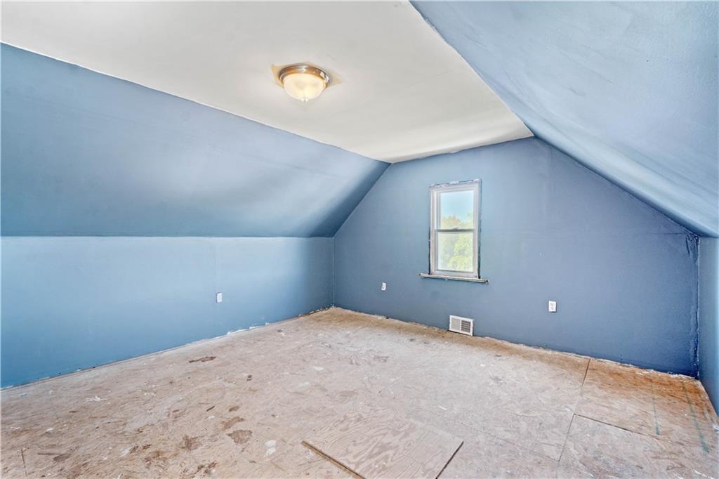 398 Elm Road Ambridge, PA 15003 - Photo 19 of 25 3rd floor bedrooms are 14x14 and 12x9.