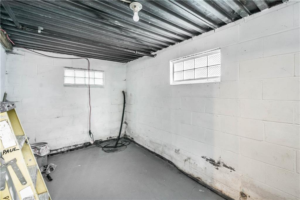 398 Elm Road Ambridge, PA 15003 - Photo 23 of 25 AND another room in the basement for cold storage.