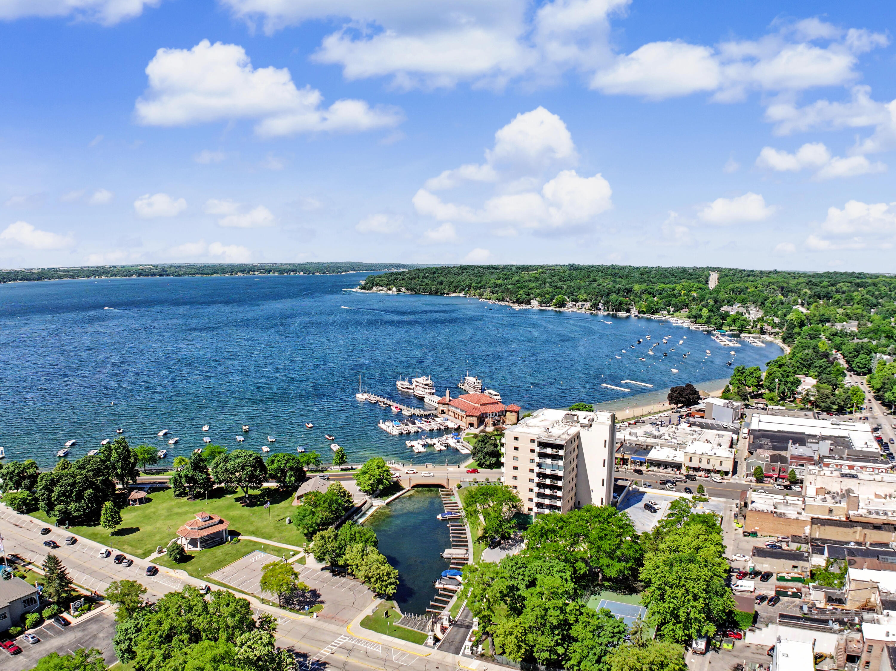 101 Broad Street, Unit 502 Lake Geneva, WI 53147 - Photo 27 of 28 Geneva Towers Aerial
