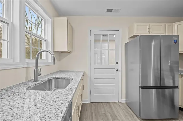 $179,900 | 100 Carr Street, Thomasville, NC 27360