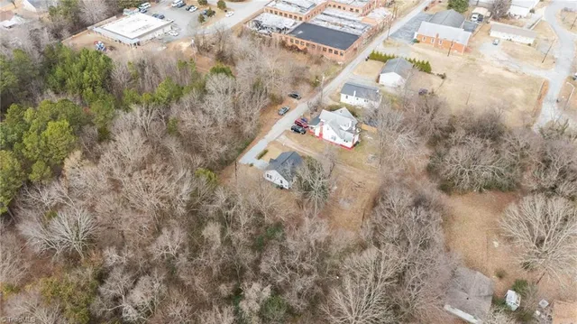 $179,900 | 100 Carr Street, Thomasville, NC 27360