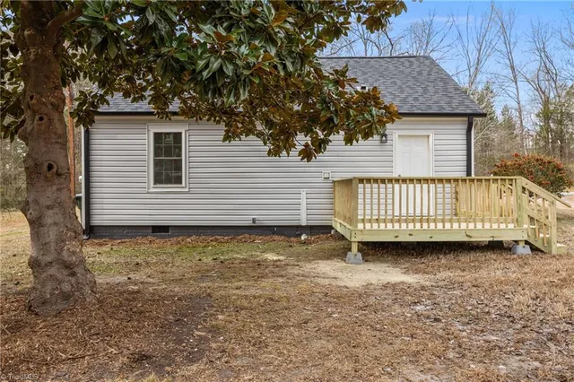 $179,900 | 100 Carr Street, Thomasville, NC 27360