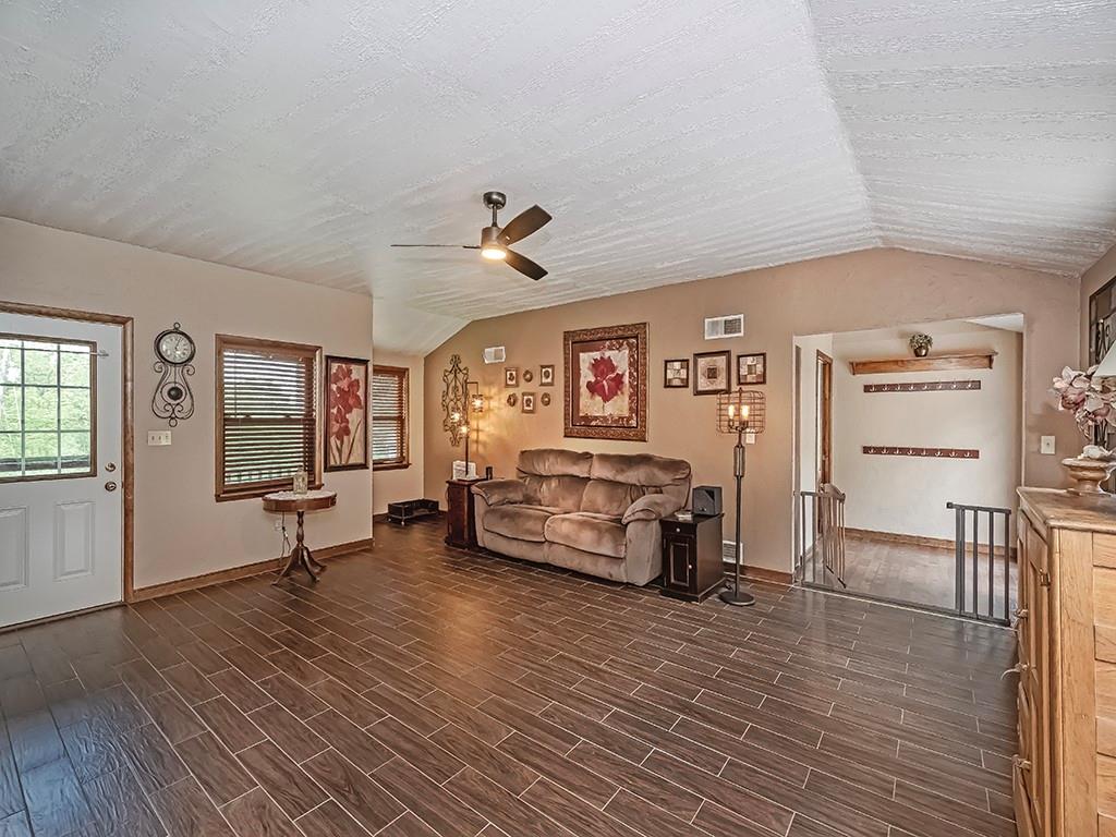 165 Monks Road Saxonburg, PA 16056 - Photo 22 of 34 Gallery Image 22