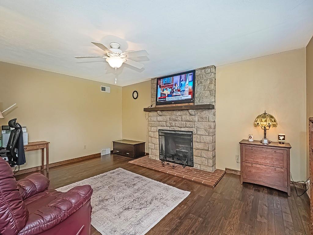 165 Monks Road Saxonburg, PA 16056 - Photo 7 of 34 Gallery Image 7