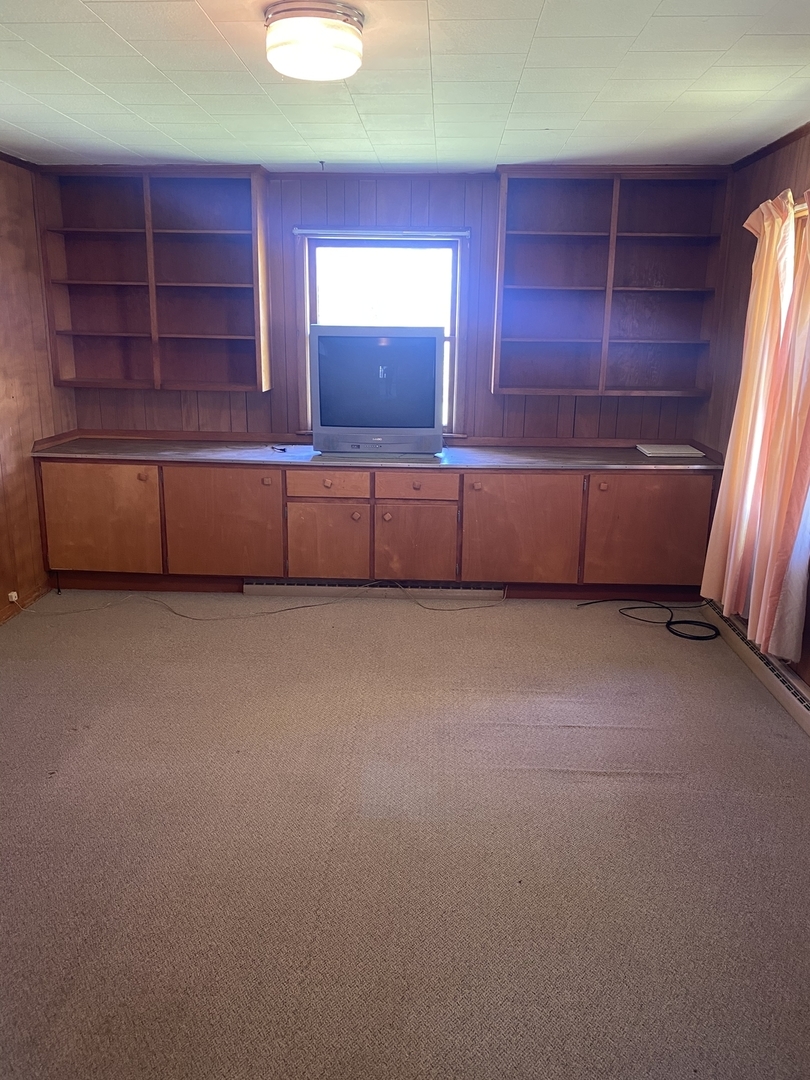 3030 South Wilson Mill Road Polo, IL 61064 - Photo 9 of 20