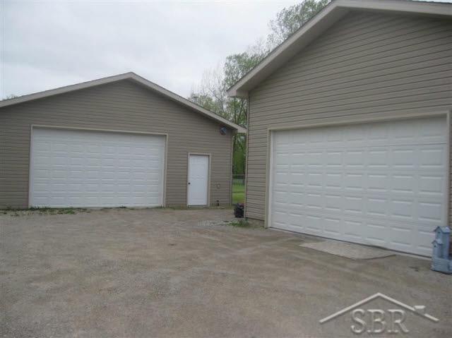 1960 Mapleridge Road Saginaw, MI 48604 - Photo 7 of 7 20036101-6.JPG