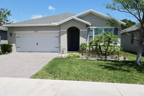 $4,200 | 1753 Northeast White Pine Terrace, Jensen Beach, FL 34957