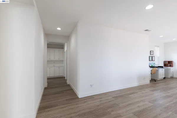 $944,000 | 228 West Heritage Drive, Mountain House, CA 95391