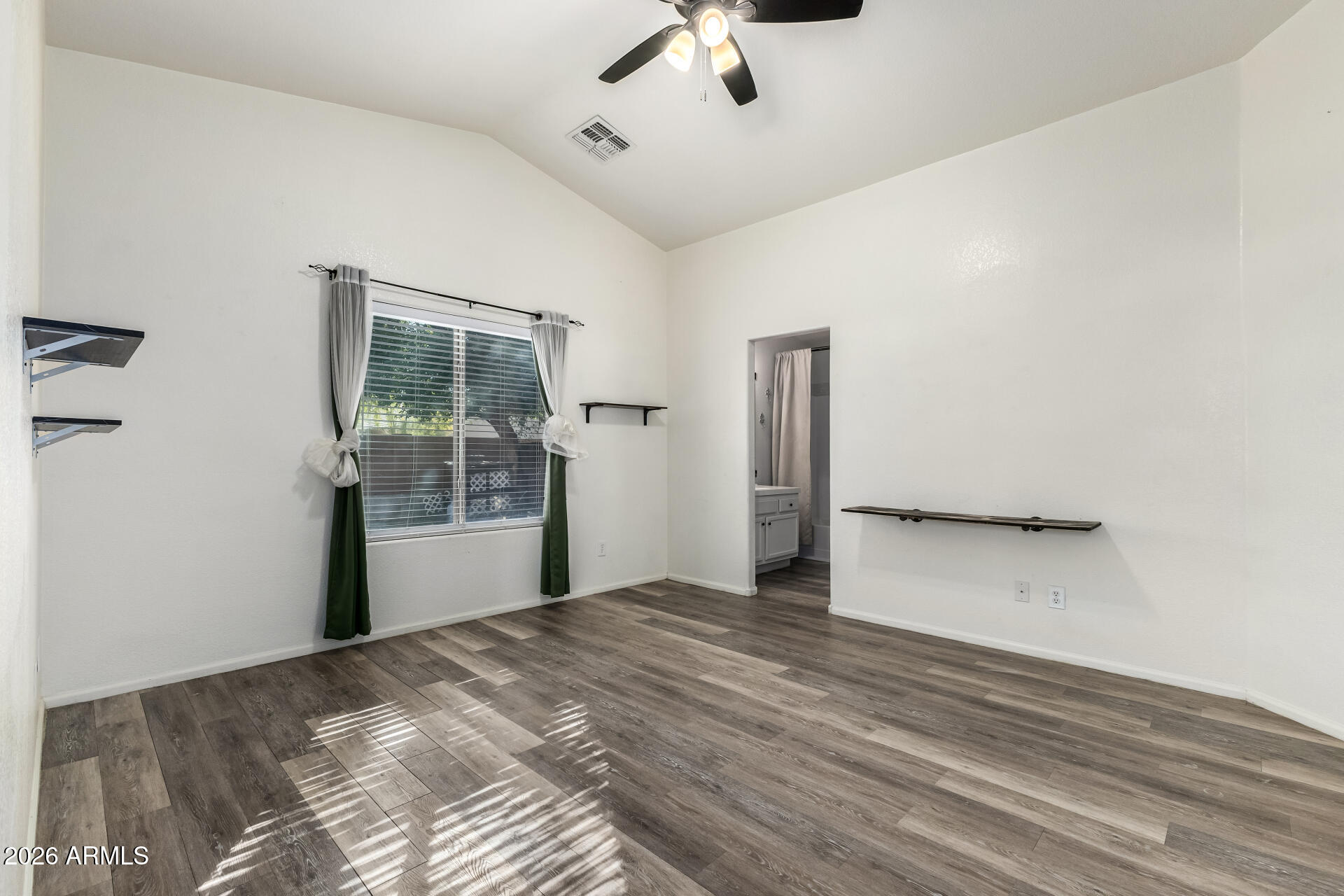 4199 East Citrine Road San Tan Valley, AZ 85143 - Photo 13 of 34 13 - Citrine