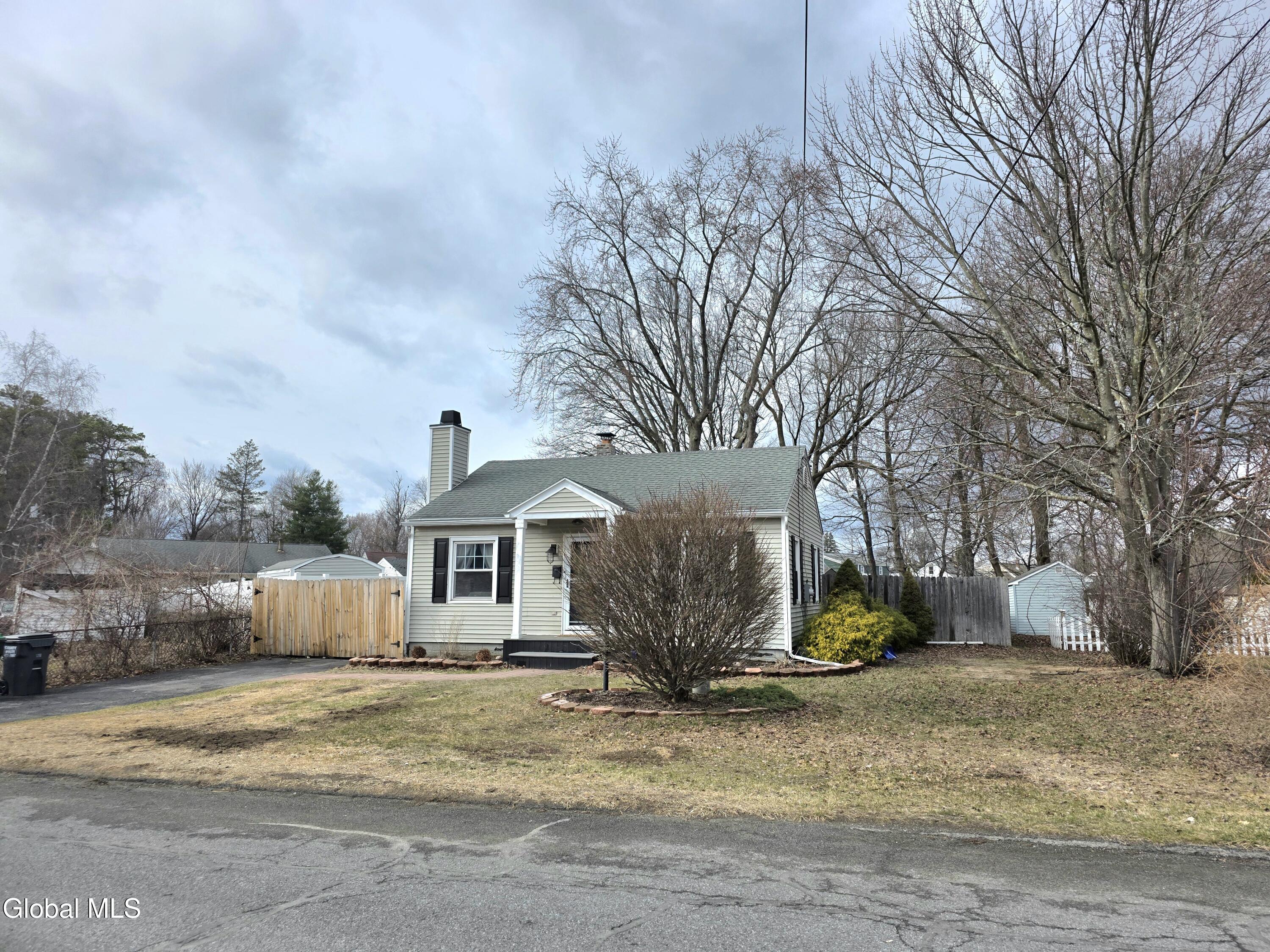 1020 6th Street Rotterdam, NY 12303 - Photo 29 of 36 20260321_155813