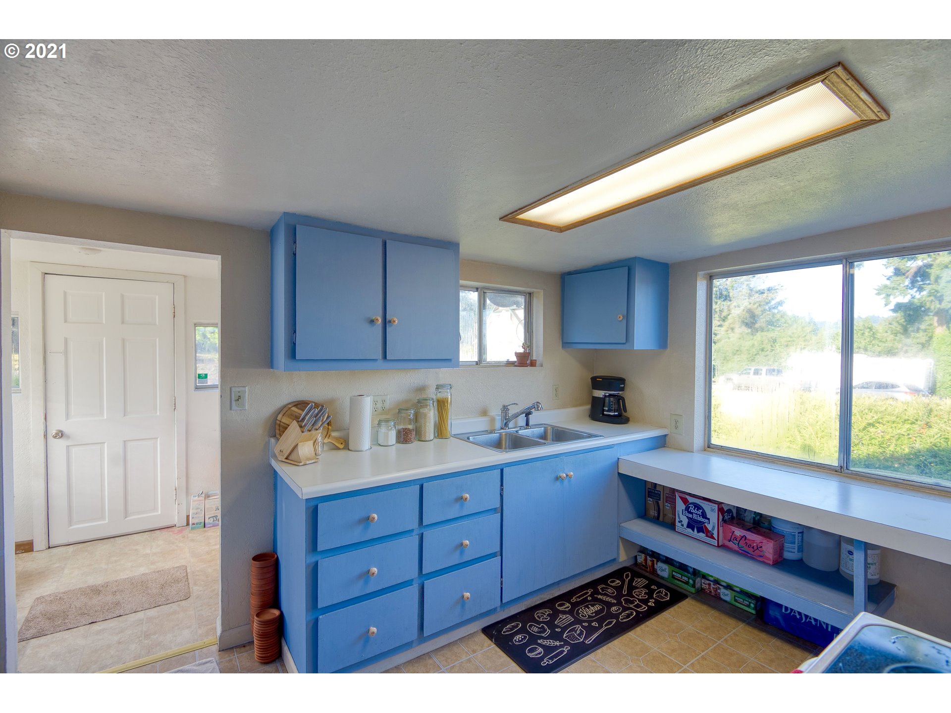 63665 Andrews Road Coos Bay, OR 97420 - Photo 12 of 32 Gallery Image 12