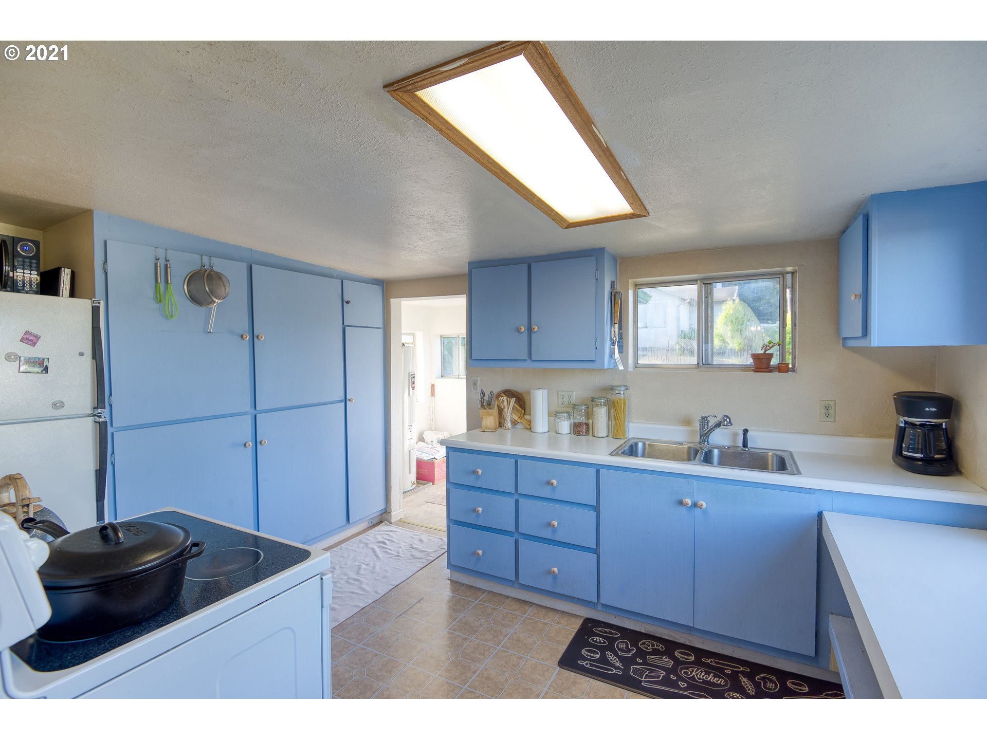 63665 Andrews Road Coos Bay, OR 97420 - Photo 10 of 32 Gallery Image 10