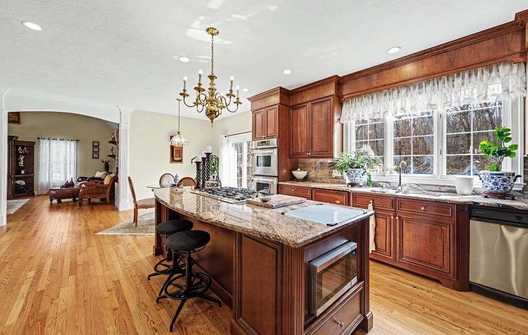 13 West Butterfly Way Lincoln, RI 02865 - Photo 15 of 49