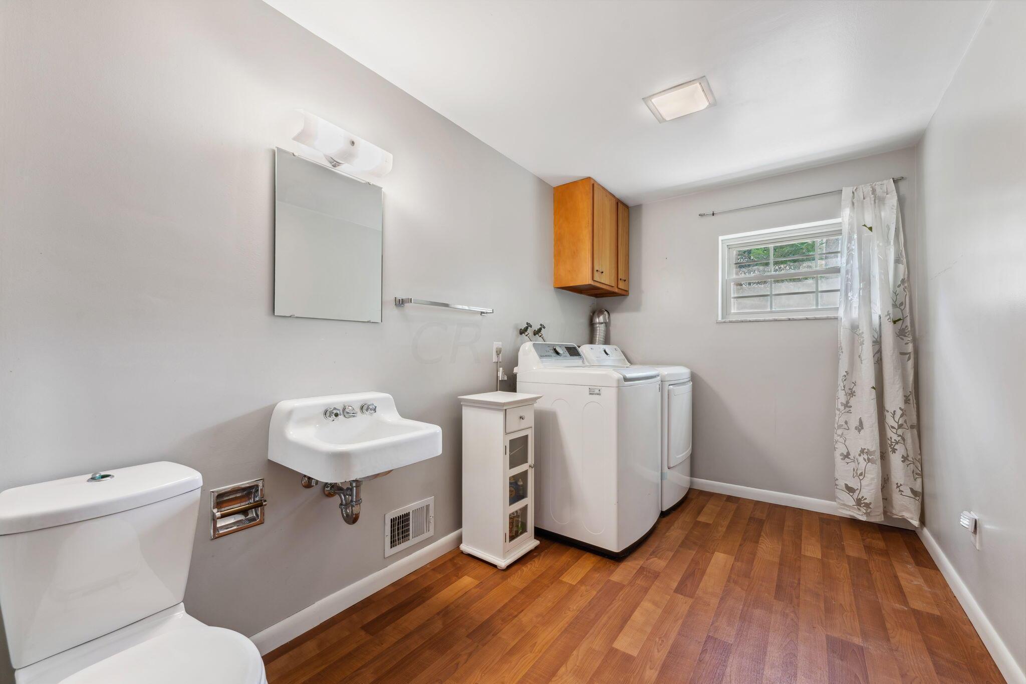 4103 Winfield Road Columbus, OH 43220 - Photo 55 of 91 3rd Bathroom / Laundry Space