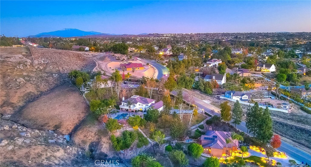 7390 Corinthian Way Riverside, CA 92506 - Photo 9 of 38