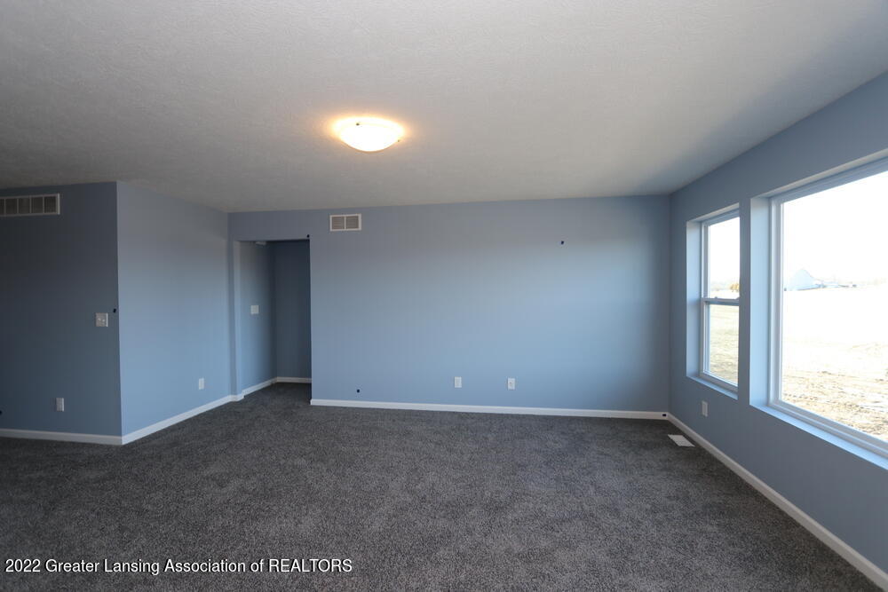 103 Hanna Road Mason, MI 48854 - Photo 3 of 25 64a830db-b2f9-4378-9aac-4f6baf929a00