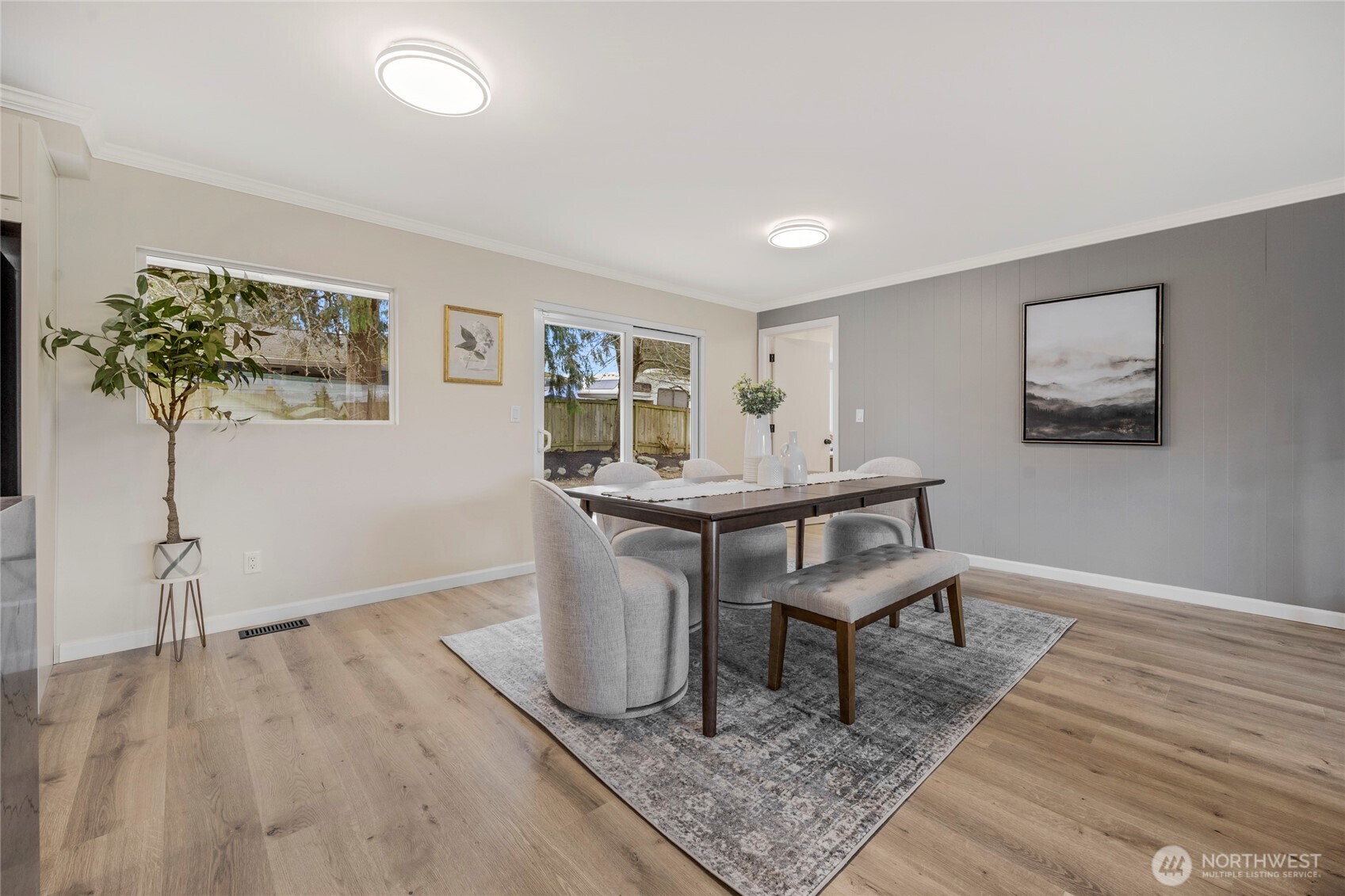 9530 24th Avenue Southeast Everett, WA 98208 - Photo 8 of 35