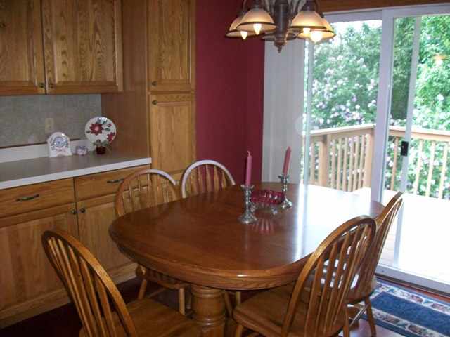 1503 West Queens Court Road Peoria, IL 61614 - Photo 8 of 14 Gallery Image 8