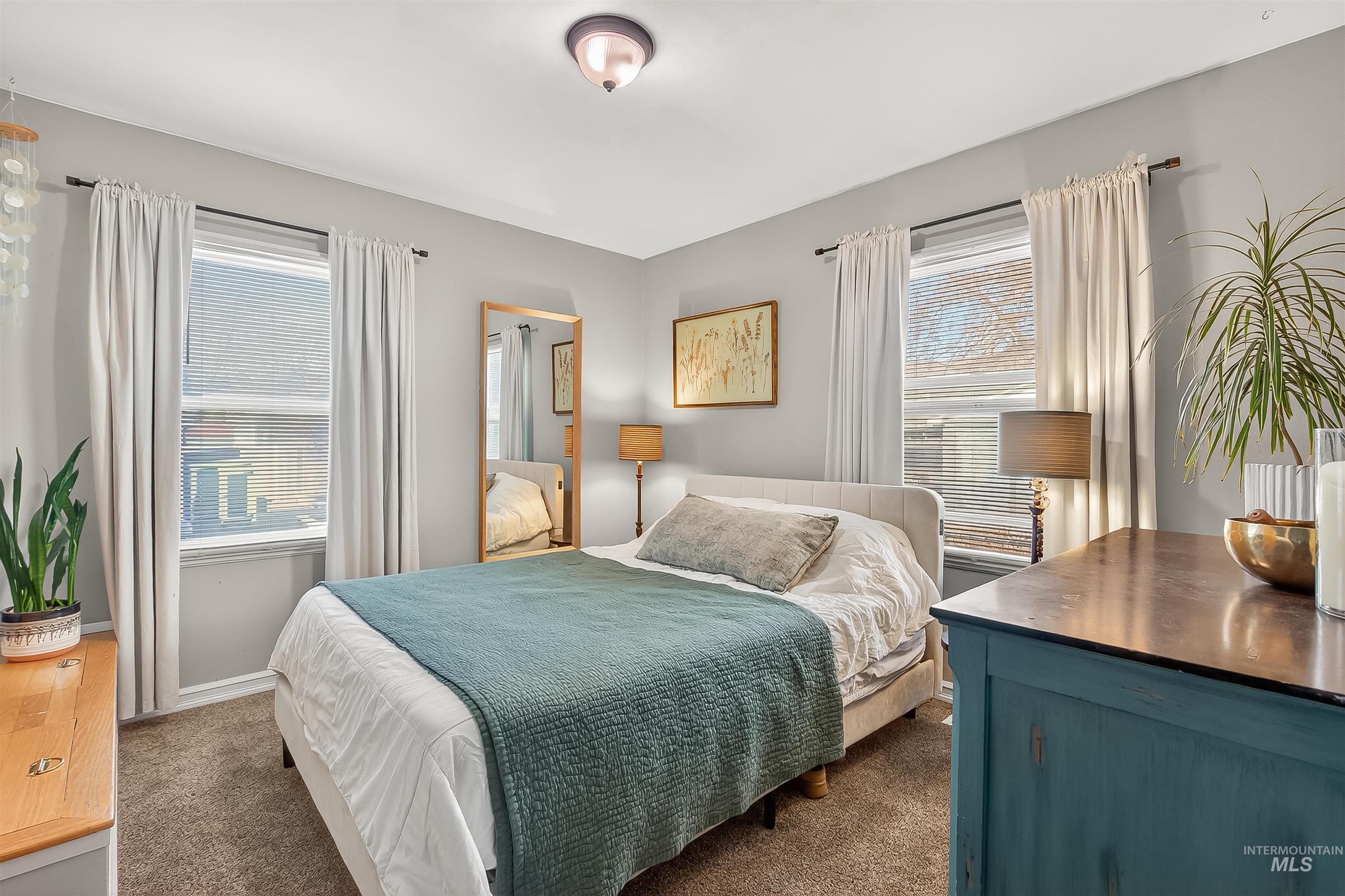 810 3rd Street Clarkston, WA 99403 - Photo 16 of 46 Carpeted bedroom featuring multiple windows