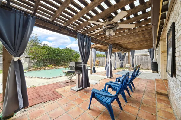 $2,499 | 1306 South Kirkwood Road, Houston, TX 77077