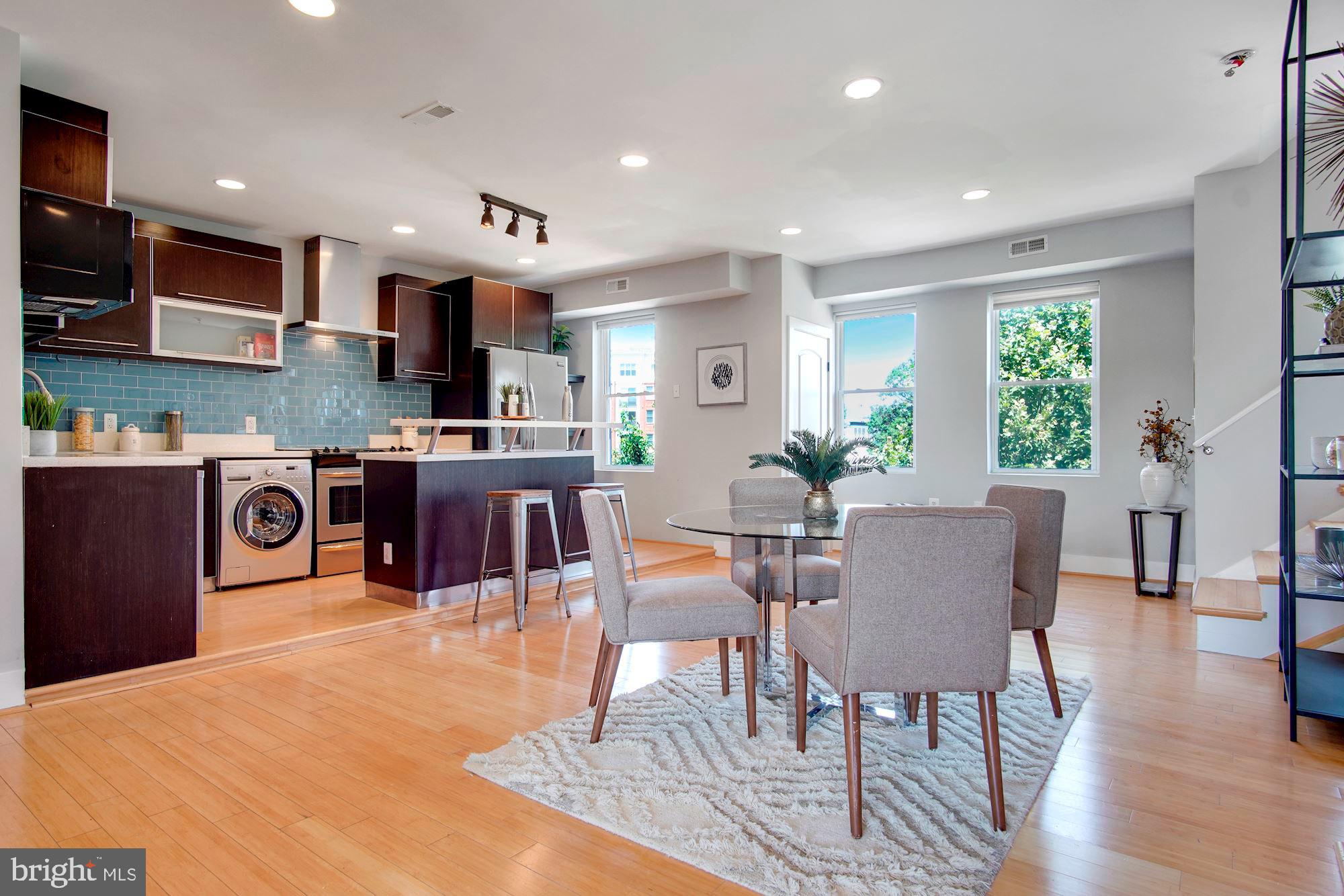 1409 G Street Northeast, Unit 21 Washington, DC 20002 - Photo 6 of 27 Light and airy living area